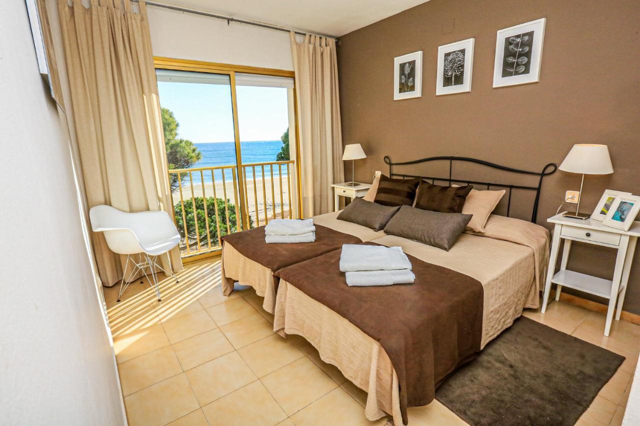 Playmar Litoral Costa Dorada - Only Families Apartment Cambrils Bagian luar foto